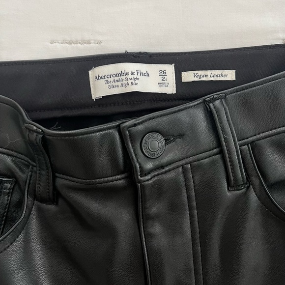 Abercrombie Ultra High Rise Ankle Leather Pants - Picture 5 of 6